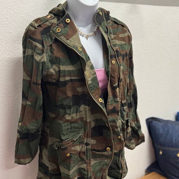 Forever 21 camo utility jacket with hood - Picture 3 of 5
